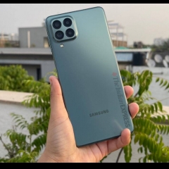 2022-a mobile phone