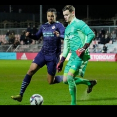 Ajax leh England tan