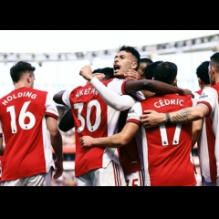 Arsenal 2-1 Leeds Un