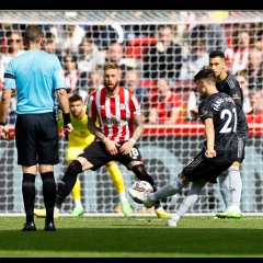Brentford hnehin EPL