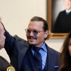 Depp-Heard trial : D