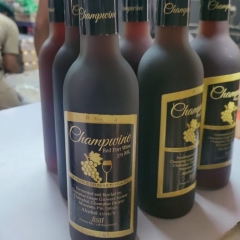 Grape wine zawrh pha