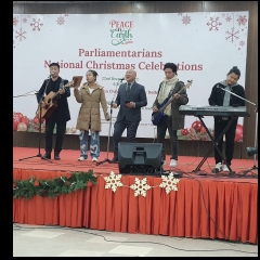 MP te Christmas lawm