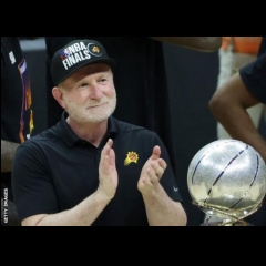 Phoenix Suns neitu R