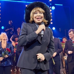 'Queen of Rock and R